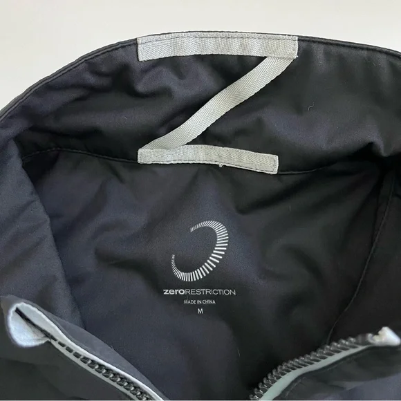 Zero Restriction Men’s Short Sleeve Windbreaker Golf Black 1/4 Zip Medium - Picture 5 of 5
